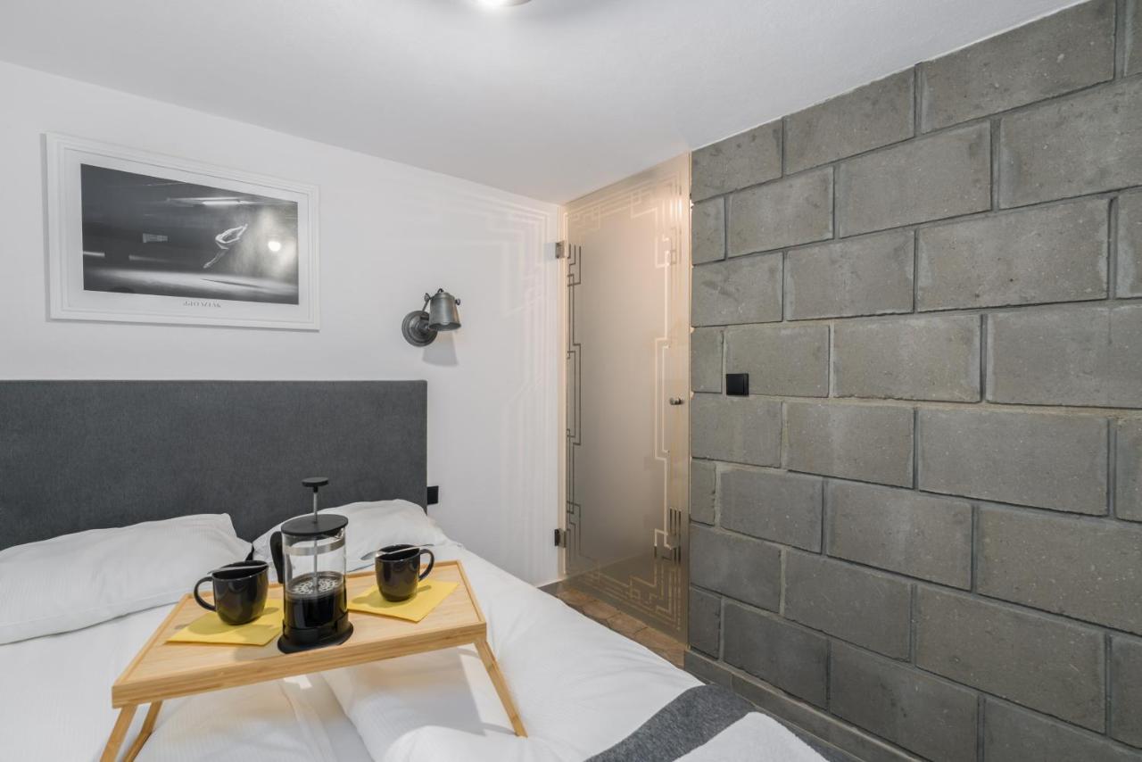 Underground Level Apartments Strzałowa by Renters Poznań Zewnętrze zdjęcie